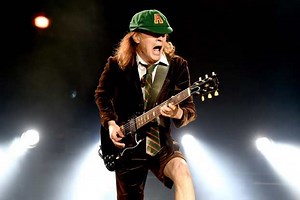 How to Play Crushing Open-Chord Riffs Like Tom Scholz, Angus Young and Brian May