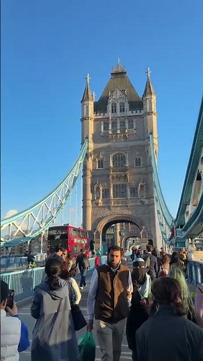 The best view of the London Tower Bridge is SO close!
