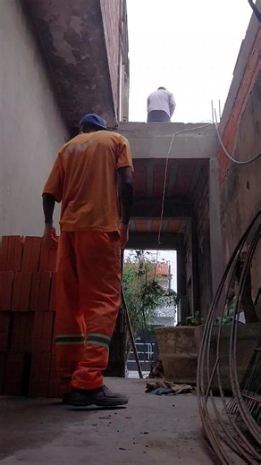 Será que cansa fazer esse movimento mil vezes