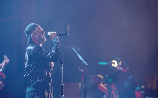 OneRepublic - Somebody To Love (Live fromRed Rocks)