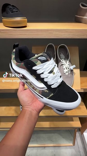 VANS Knu Skool Camo Green: Stylish Footwear