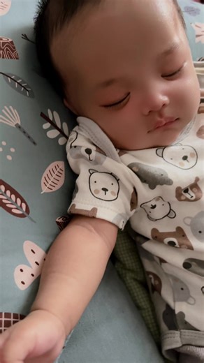 Adorable Baby Bodysuit Outfit Ideas