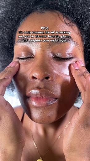 Hyaluronic Acid Microneedle Eye Patches for Summer Skin