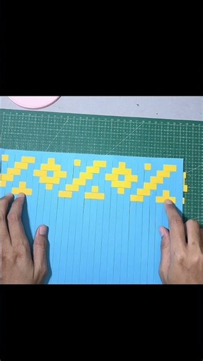 How to make a simple paper weaving pattern