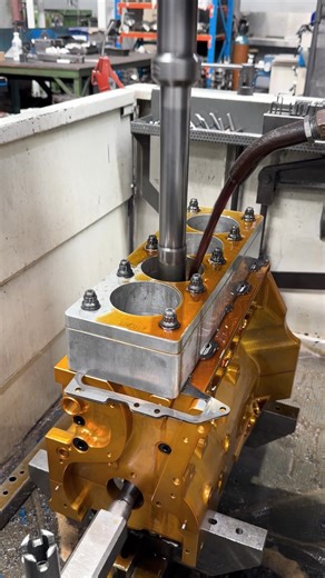 The crucial nature of cylinder honing in the engine machining and building process cannot be understated. From determining the surface finish based on the fuel the customer is planning to use and the application it will be used in, to maintaining perfect size and a bore that is as round and parallel as possible . This is particularly important when the engine you are honing is a gold anodised billet SR 😅 #enginehoning #enginebuilding #nissan #nissansr #sr20 #engine #enginemachining #billetengin