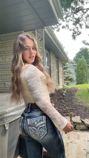 #countrygirl #western #cowgirl #greeneyes #fyp #drafts #trendingreel #single #Fabulous #virelreels | Bay lee