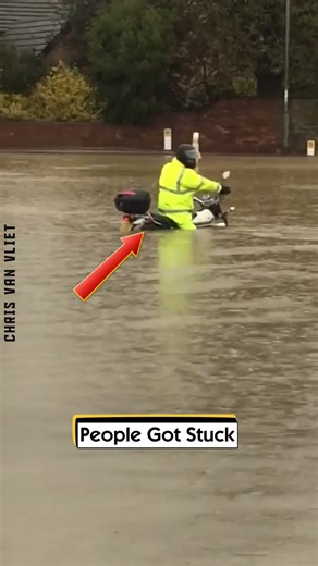 People Got Stuck | Chris Van Vliet