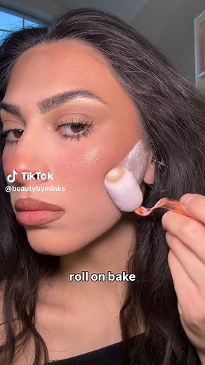 Roll on bake 😍 roll on sponge from @CeeGee Beauty #bakingvideo | baking
