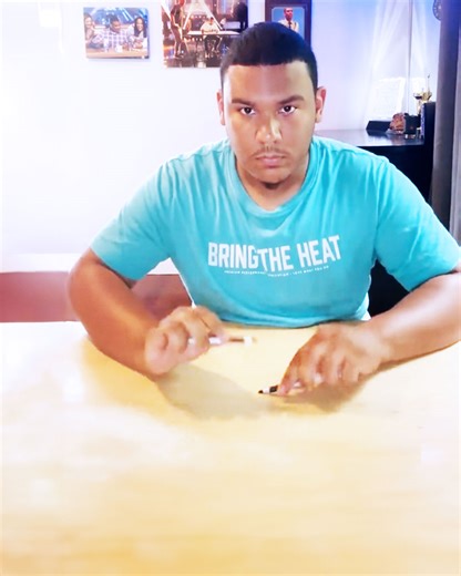 Epic! 👏 😃 How many levels of this could you complete? ✏️✨ | UNILAD