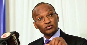 Pastor forced to pull down images of new Kenyan notes after warning from CBK