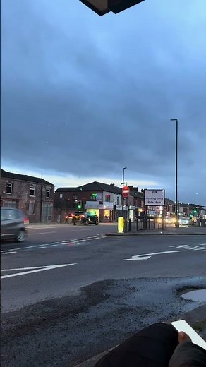 Manchester Roadway View | UK Street Life Vibes 🇬🇧 | #youtubeshorts