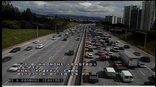 BREAKING NEWS: Emergency responders are at the scene of a deadly crash on the H-1 Freeway. The crash occurred at around 1:40 p.m. in the left eastbound lanes just before the Kaamilo Street overpass. Emergency Medical Services said a 27-year-old woman was pronounced dead at the scene, and a 3-year-old boy is among six injured. All eastbound lanes are currently closed as police investigate and clear the scene. Get the latest developments below ⬇️ 📷: City and County of Honolulu traffic camera | Ha