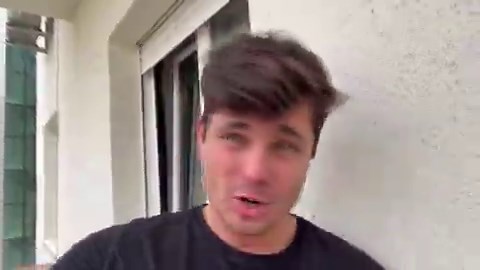 No te puedes poner tan nervioso porq te digan gay y basar todo tu contenido en lucir enamorado de rufián 😭