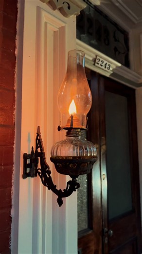 How to Use an Oil Lamp on Your Front Porch