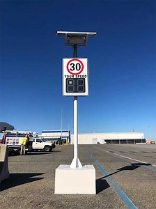 [Hot Item] Custom Digital Rader Speed Detective Road Safety Sign Powered Radar Speed Limit Sign Board LED Display Factory Price for Sale
