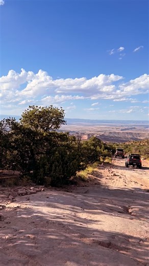The West is calling my name🙌 We’ve made some epic trips and I’m so grateful to have experienced this🔥 Who’s ready to start an Adventure ✌️ #utah #offroad #4x4 #trailrunning #overlanding @tyri_lights @adventure_x_outdoors @rebeloffroad | Adventure OffroadX