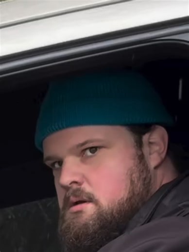 POV: You see me at a red light😉. #tiktok #classics #jams #vibes #music