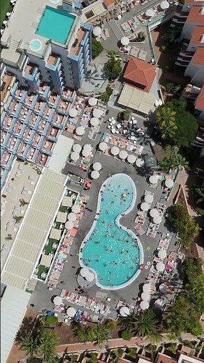Nuestra Piscina Principal a Vista de Pájaro | Hotel Paradise Park