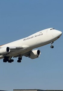 UPS 747-8F HEAVY takeoff at Louisville SDF headed to CGN Airport #planespotting #aviation #viralvideo #foryoupage #fyp