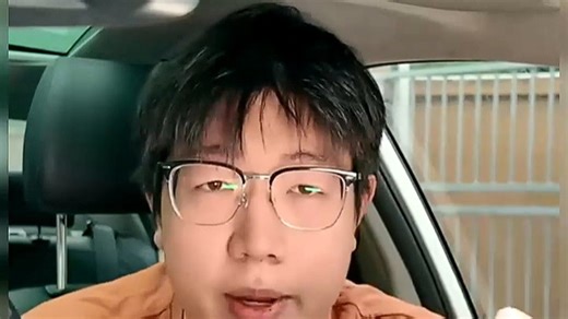 佳能70-7045相机选购需关注批次问题，避免瑕疵隐患。合理预算内优选性能稳定、对焦精准的型号，满足日常拍摄与旅行记录需求，兼顾画质与便携性，提升摄影体验。