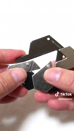 Cast Hexagonパズルの解き方と楽しさ