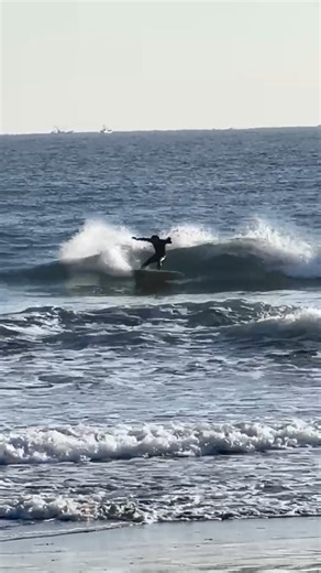 Hydro Dynamica @hydrodynamica Cyber Sim by @tomo_surfboards XTR @xtr.epoxytech 5’7”x 19.25x2.5 31.6L | 日本斜壁協会―ニホンシャカベキョウカイ