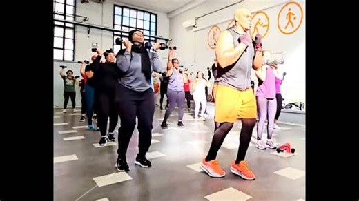 Chris on Instagram: "Cardio Dumbbell Sculpt! This routine blends high intensity cardio with muscle sculpting dumbbell work to burn fat, define your muscles and supercharge your energy! #cardio #dumbbells #sweat #sculpt #Hiit #fitgoals #trainhard #noexcuses #betterthanyesterday"