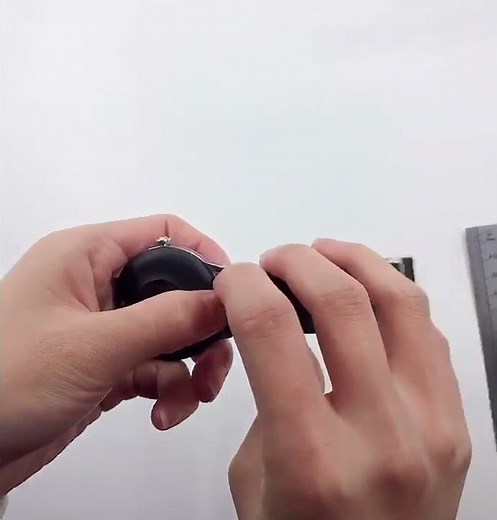 How to measure watch band width?