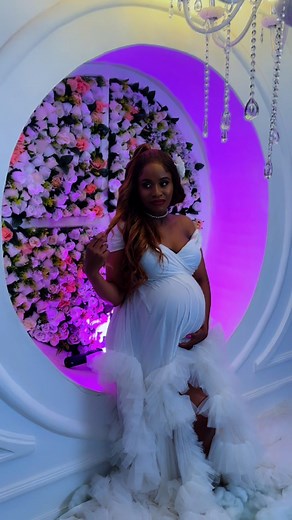 Unique Maternity Photo Shoot Ideas for Baby Bump Photography