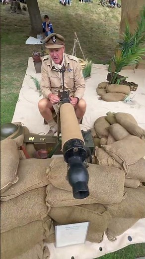 Vickers Machine Gun #ww2 #worldwar2 #britishsoldier #history - Colin explains
