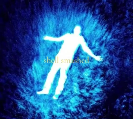 Do you know that Radiohead are one of the most influential, innovative, and critically acclaimed bands in modern music history. Formed in 1985 in Abingdon, Oxfordshire, England, the band consists of Thom Yorke (lead vocals, guitar, piano), Jonny Greenwood (lead guitar, keyboards, electronics), Ed O’Brien (guitar, backing vocals), Colin Greenwood (bass), and Philip Selway (drums). What began as an alternative rock band eventually evolved into a group that consistently redefined what popular music