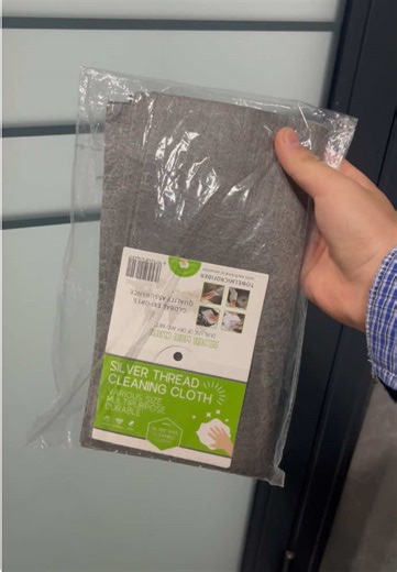 In addition to its strong decontamination ability, this rag is also very water-absorbent.#cloth #clean #artifact #cleanhack #fyp