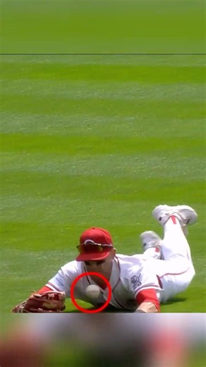 He tricked everyone #mlb #baseball