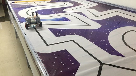 2020年机器人超级轨迹赛，4光电完美巡线