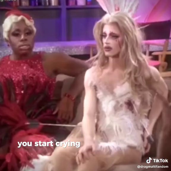 Thoughts? Aquaria vs The Vixen #drag #dragqueen #dragqueens #rupaulsdragrace #rupaul #rugirl #rugirls #rupaulsdragraceseason10 #aquaria #thevixen #thevixenvsaquaria #dragracetea