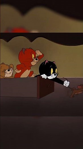 Jerry Becomes a Very Forbidden Waffle 😳🧇 #TomandJerry #ClassicCartoons #Boomerang #shorts