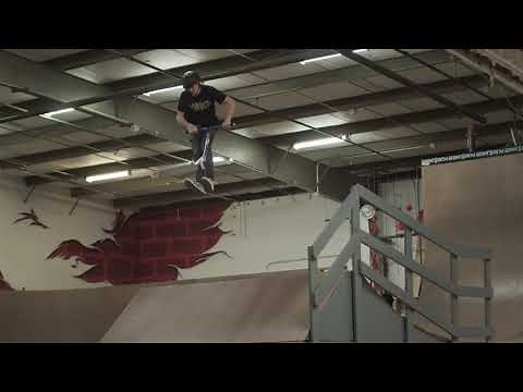 Mongoose RISE 110 Team Freestyle Scooter