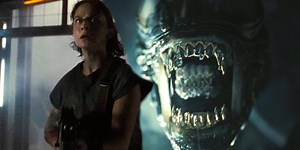 Alien: Romulus Facehugger Crawls Around Set in Skin-Crawling BTS Video