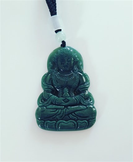 Jade Guanyin Buddha Pendant Necklace: Hand Carved Jadeite - Etsy