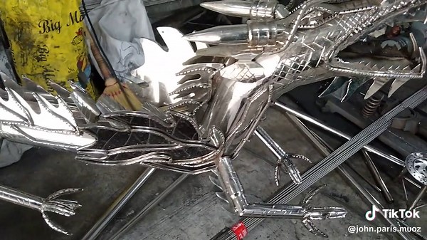 Explore the Super Open Dragon Pipe Designs