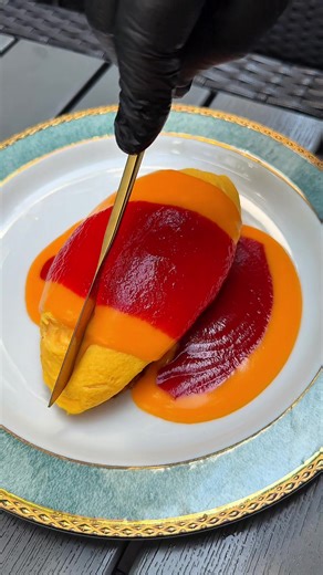 ふわとろのチーズケチャップオムライス！ 📍東京/南青山 【店名】sweets check 【時間】11:00~20:00 【定休】不定休 #東京グルメ #japanesefood