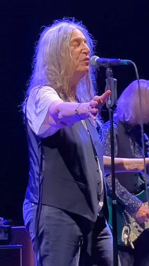 Here's a snippet of "Dancing Barefoot" from tonight's amazing show by the Earth Mother & Rock Goddess Patti Smith. She kicked ass! | Jon Dubayoo