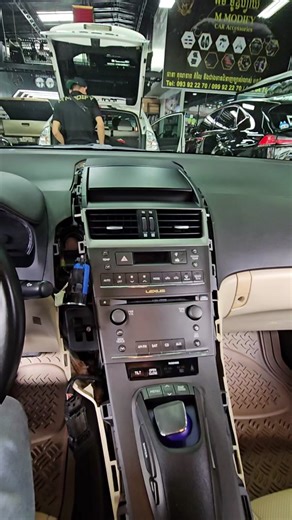 ម៉ាញេ Lexus XS ពីររៀបចំដាកគ្រេពិទ្យរា