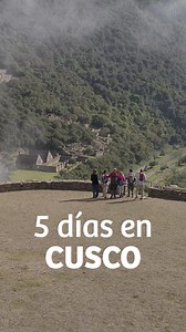 Bienvenidos a Cusco 🤗. Te dejamos un itinerario completo para que puedas disfrutar en 5 días de todos los rincones que contiene esta histórica ciudad. Día 1: Acostúmbrate a las alturas en las que se encuentra esta ciudad y da una vuelta por los sitios más importantes. Día 2: Explora el Valle Sagrado 🌄 Día 3: Ve al Machupicchu 🏔️ y explorar una de las siete maravillas del mundo Día 4: Realiza la caminata del Lago Humantay Día 5: Explora el resto de Cusco 🤩 ves a Saqsaywaman, Cristo Blanco, el