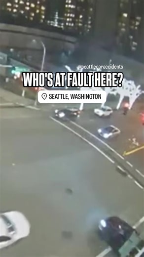 2.7K views | Collision at Traffic light intersection, who do you think is at fault here? #SeattleCarAccidents #Seattle #CarAccident #CarCrash | Seattle Car Accidents | Facebook