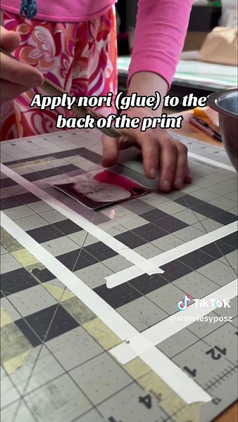 Creating a Pink Lithograph: Step-by-Step Guide