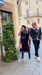 100K views · 1.9K reactions | he Most Hilarious Bush Prank Yet! #reelsvideoシ #prankvideo #AmaZing #videooftheday #funnyvideos #funnymemes #fun #love #prank #bestpranks #sharkweek #laughter #Amazing #shock #comedia #viralreelsfb | Tourmeka | Facebook