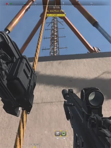 Highrise push! Def got them distracted, so we push the zip! Easy squadwipe! #dmz #dmzwarzone #warzone #dmzclip #dmzgameplay #almaz #mw2 #awkward #iq #comms #oss #shotty #camper