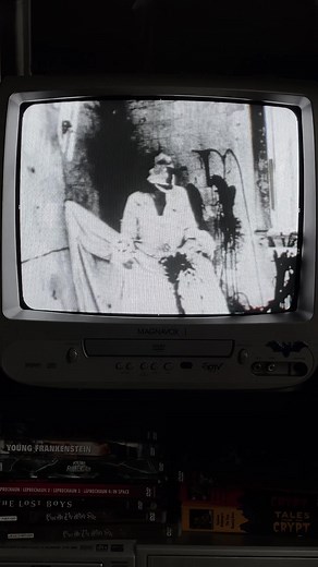 Explorando el Horror de Begotten: Un Análisis Cinemático
