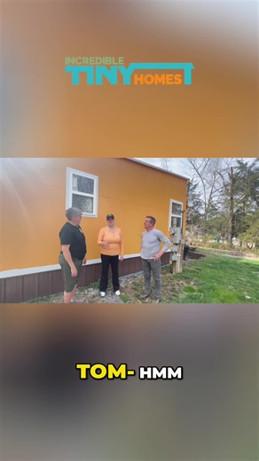 Bold colors, unique textures. A Southwestern-inspired home that stands out in the forest. Love the fun vibe! #UniqueHomes #Architecture #DesignInspo #HomeDecor #Southwestern